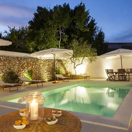 Apartamento Luxury Courtyard Mono Racale